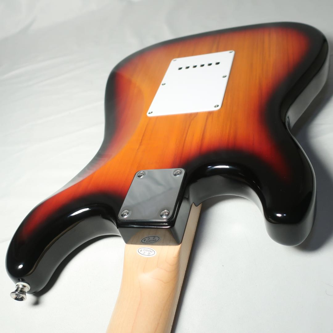 ほぼ未使用 PHOTOGENIC ストラトキャスター エレキギター ブラウン