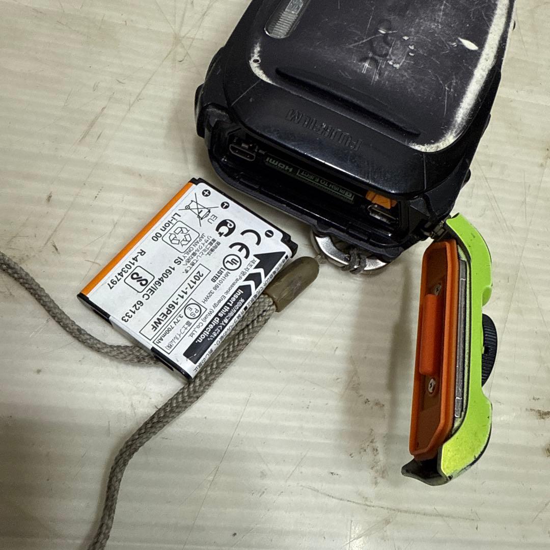 FUJIFILM FinePix XP80 デジタルカメラ コンデジ 3044