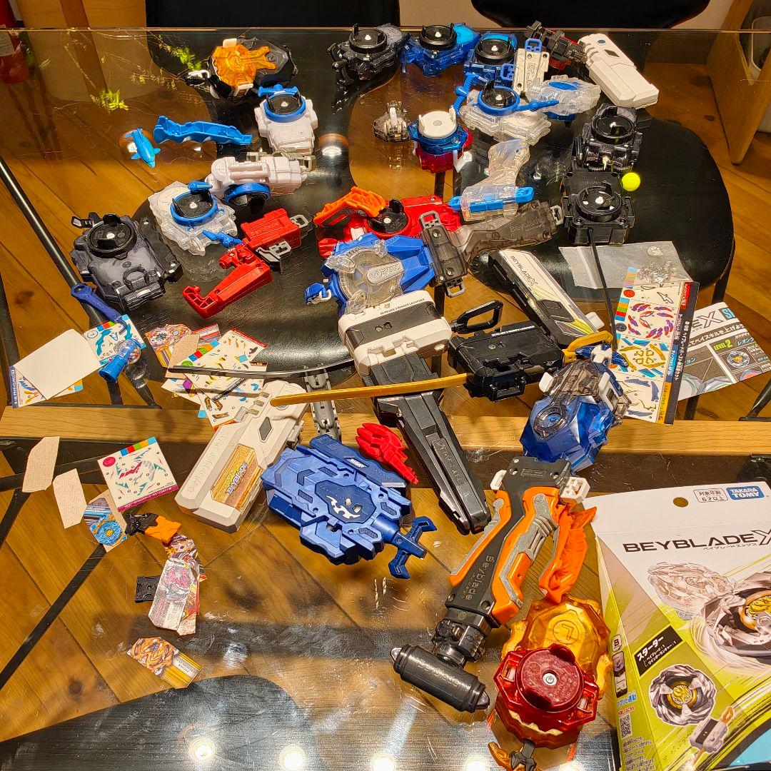 【引退品】ベイブレード X & バースト 大量まとめ売り 電動スタジアム等