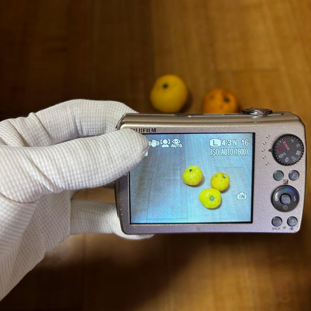 富士フィルムFINEPIX F200 EXR