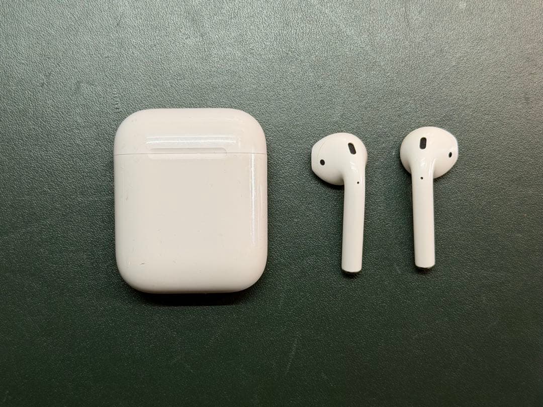 AirPods ホワイト 充電ケース付き