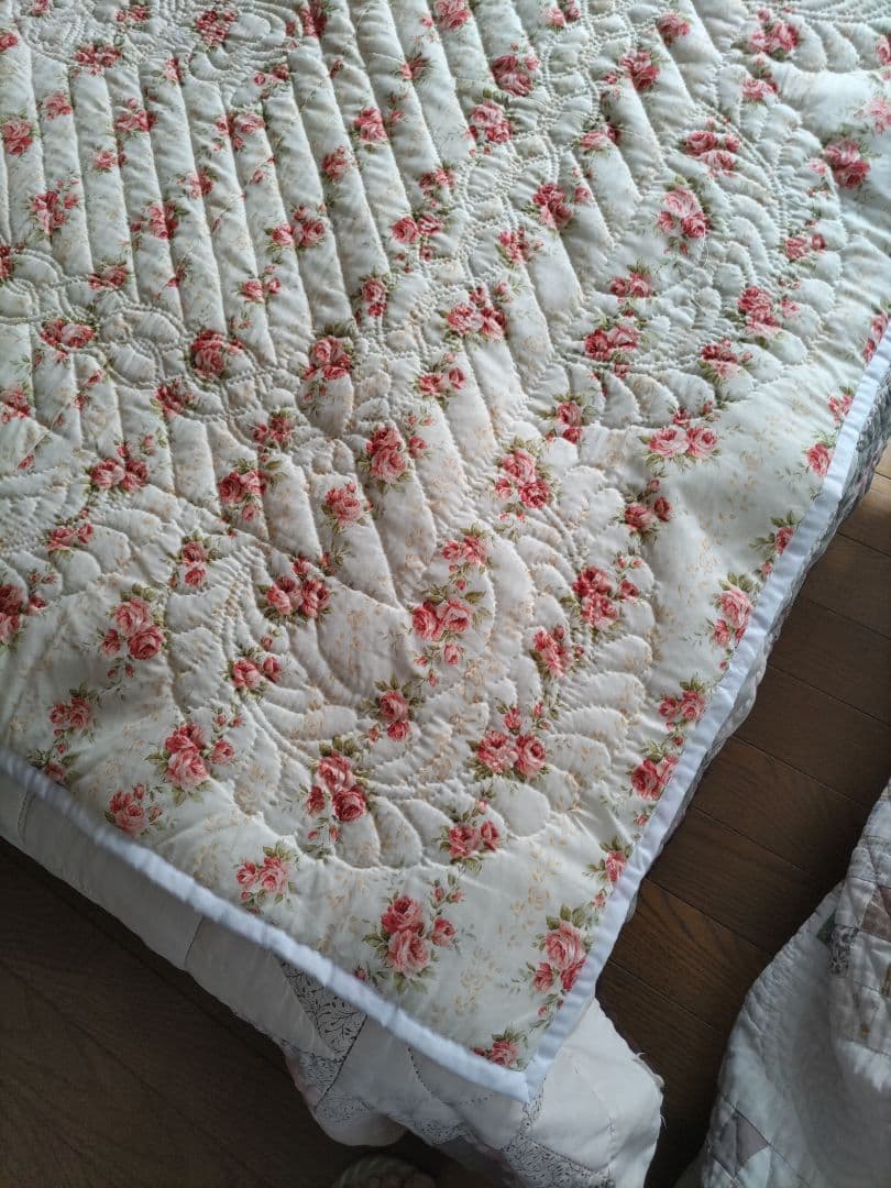 専用パッチワークキルトタペストリー他の方の購入不可です。