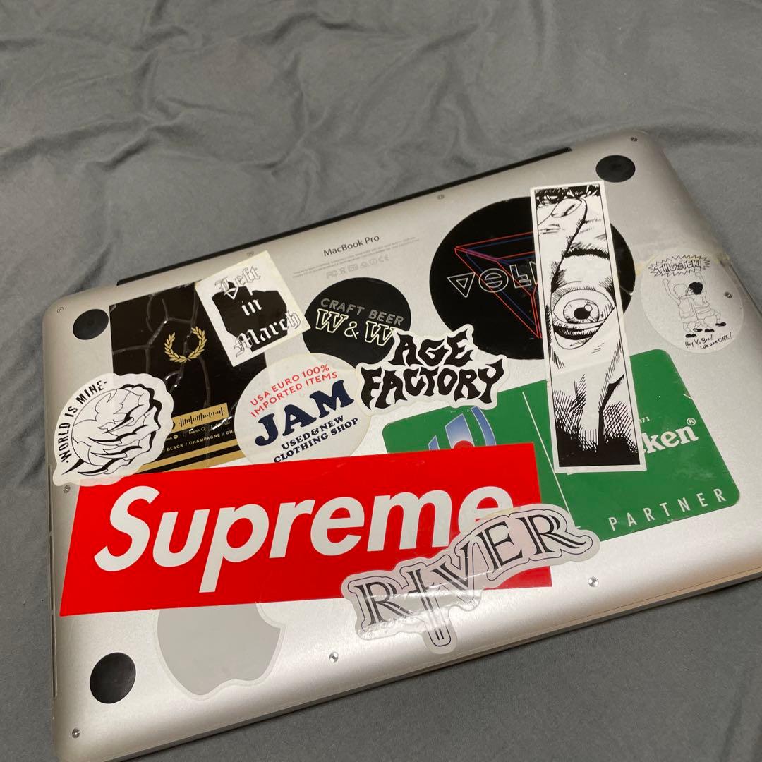 MacBook Pro シルバー ステッカー付き　箱無し