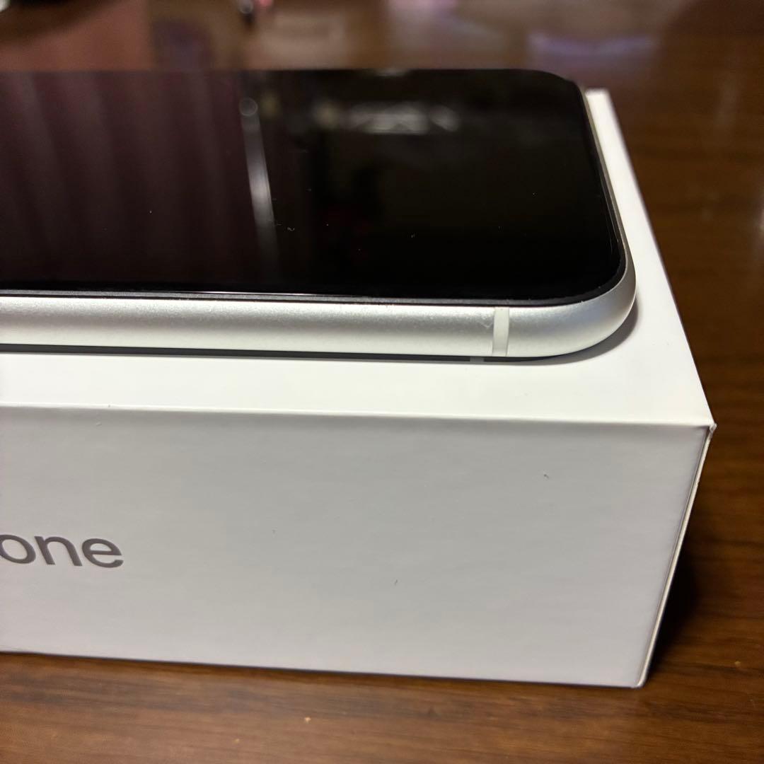 iPhoneXR ホワイト 64GB バッテリー86％