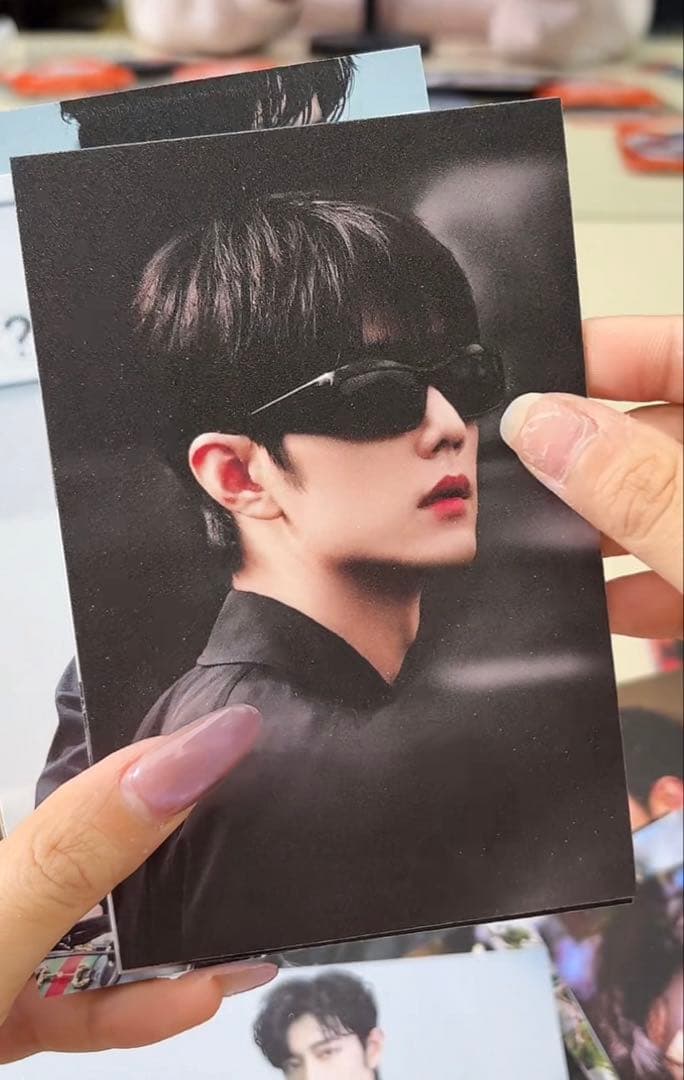 肖戦キラキラ満天星A6ポスター　4セット❣️全43枚+32枚ミニカード❣️確認用