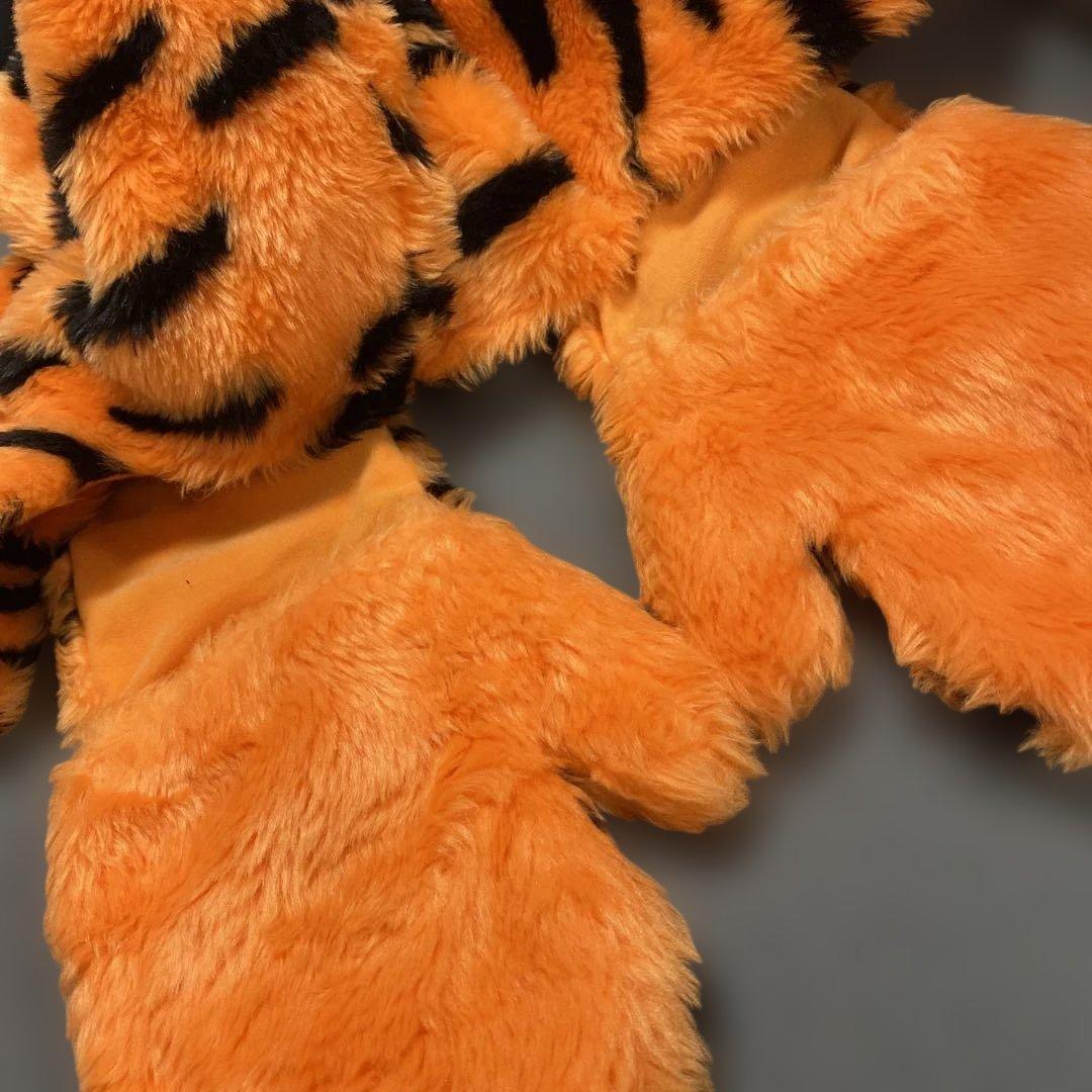 ディズニー　ファンキャップ　ティガー　マフラー 手袋 被り物