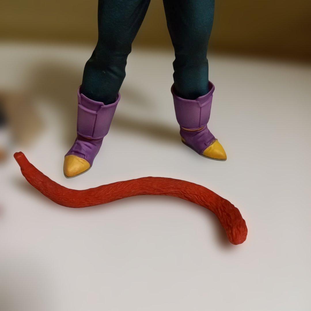 ベジータフィギア