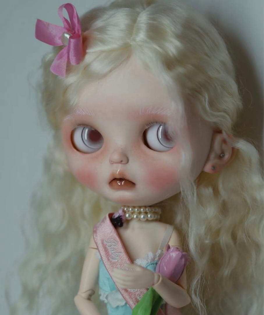 海外作家様 カスタムブライス 特別 スペシャル アルビノ 個性的 ヒロイン