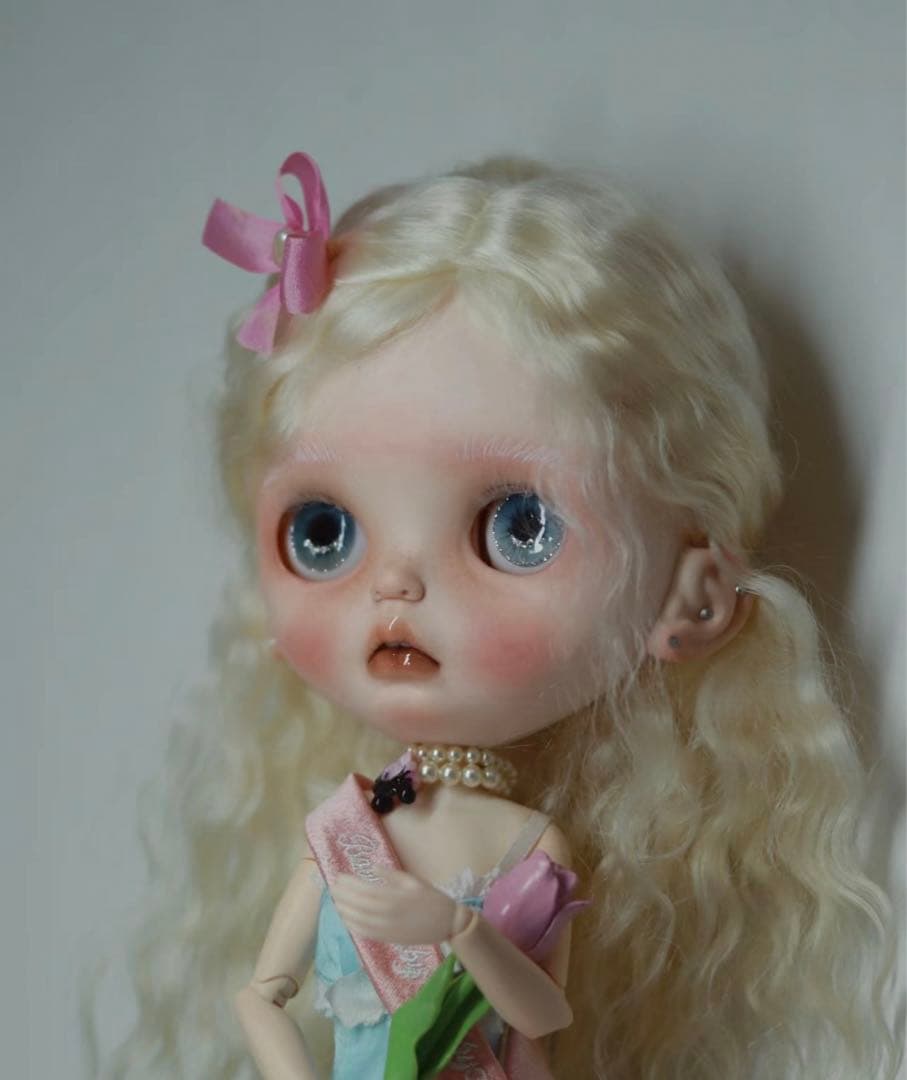 海外作家様 カスタムブライス 特別 スペシャル アルビノ 個性的 ヒロイン