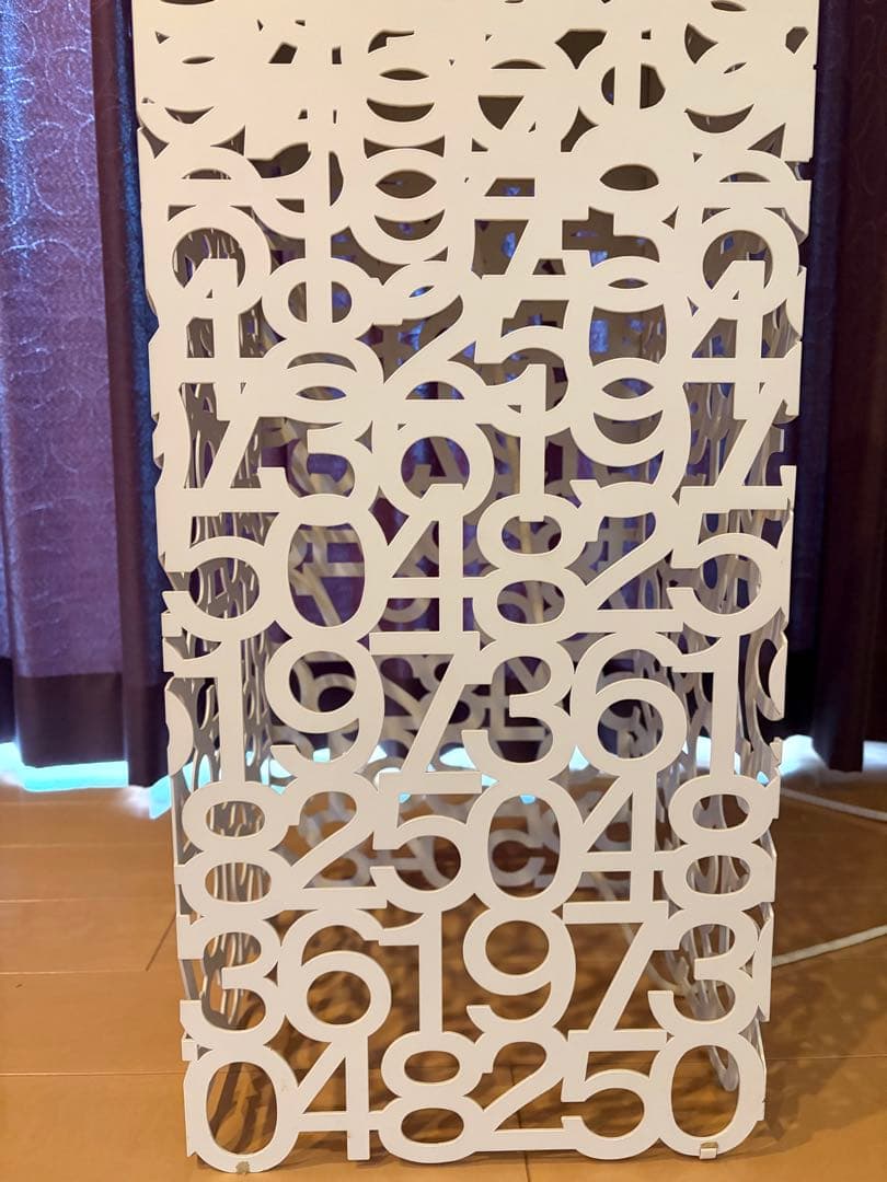 カッシーナ　メメント　フロアライト