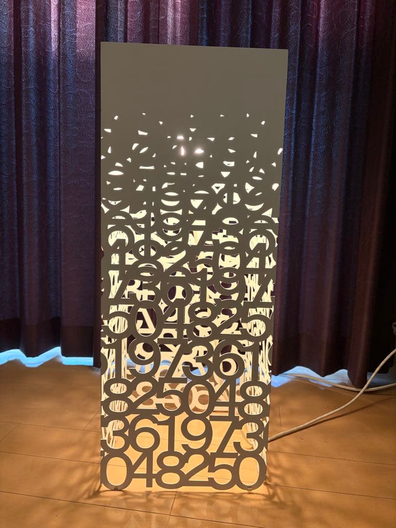 カッシーナ　メメント　フロアライト