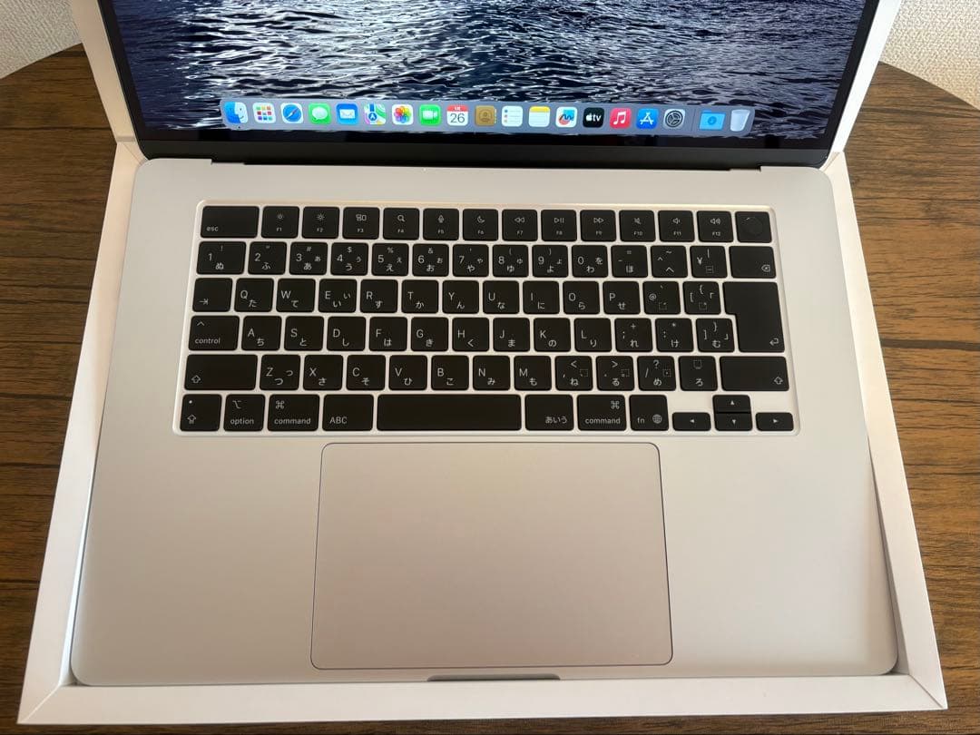 MacBook Air M4 メモリ16GB/SSD512GB 15インチ