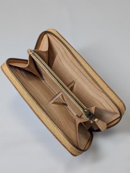 台形ラウンドファスナーウォレット サドルレザースタンダード【マット ナチュラル】