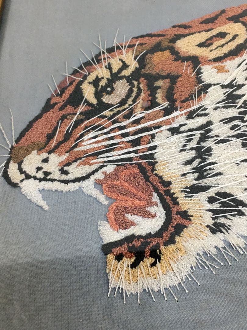 刺繍絵画　刺繍絵　虎　アンティーク　昭和レトロ　美術品
