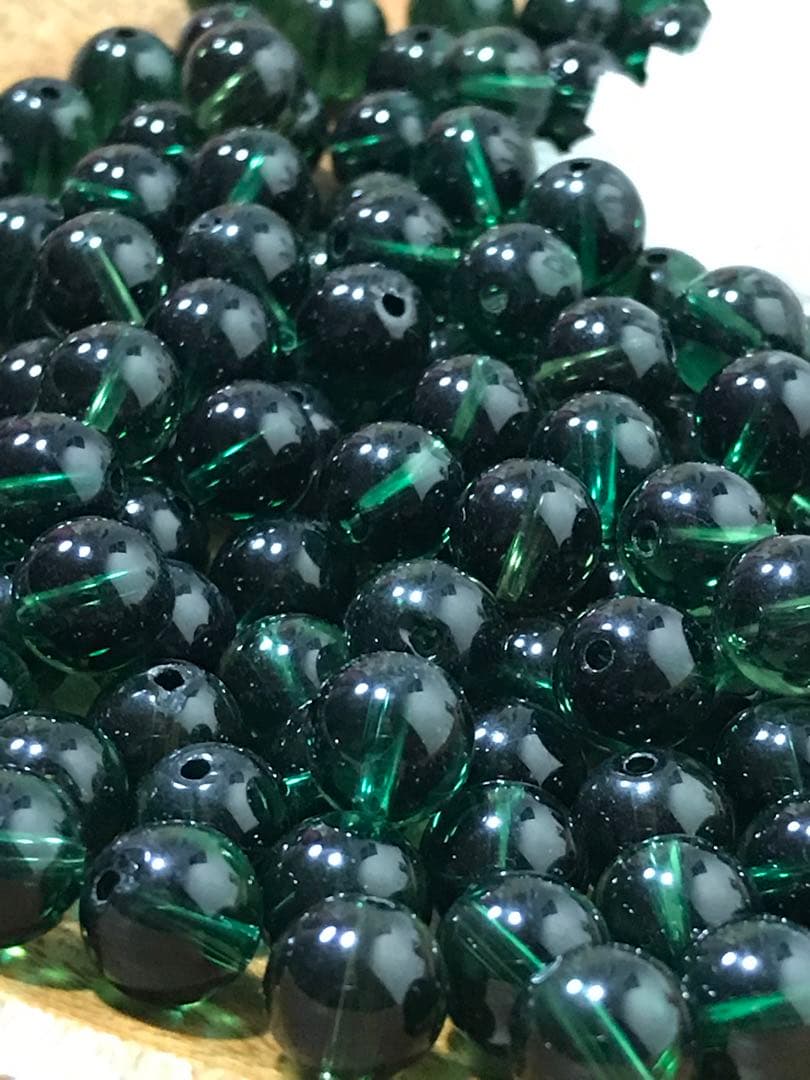 《SHOP》8mm玉【グリーンクォーツ】1mm穴パーツ50個