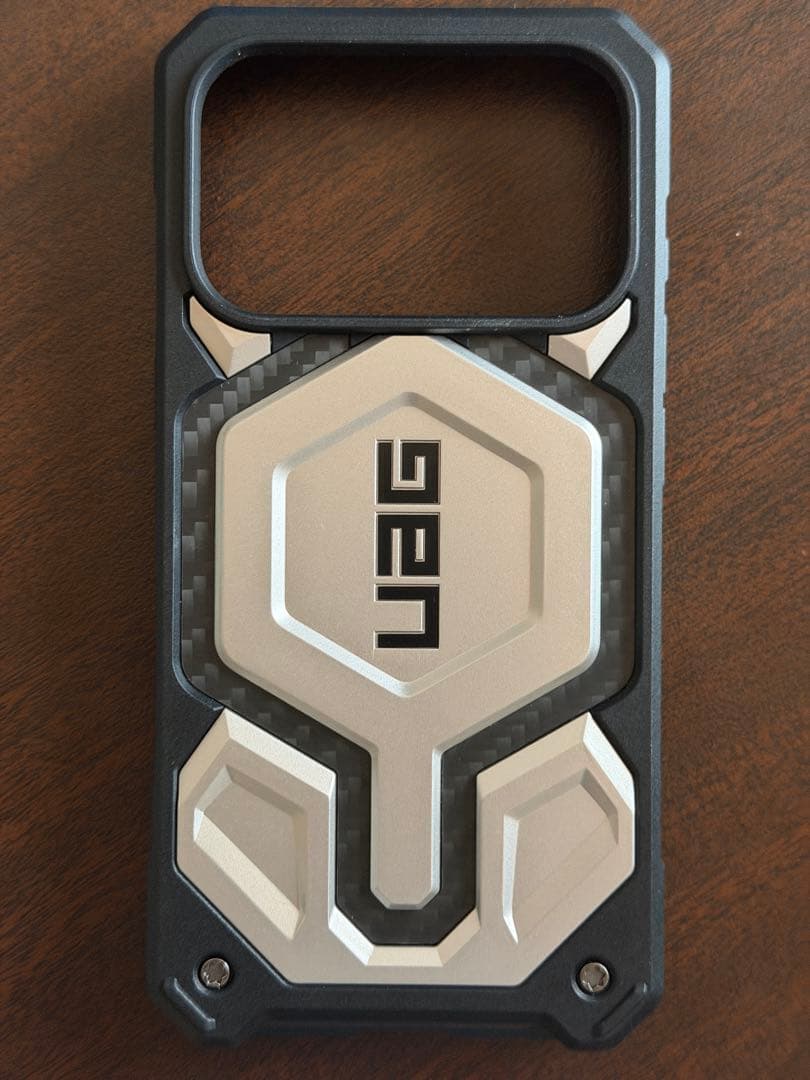 UAG iPhone 17 Pro ケース、チタン、MagSafe対応
