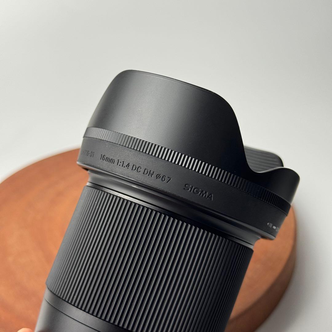 ろ*ん様 【美品】SIGMA 16mm F1.4 DC DN レンズ　APSC