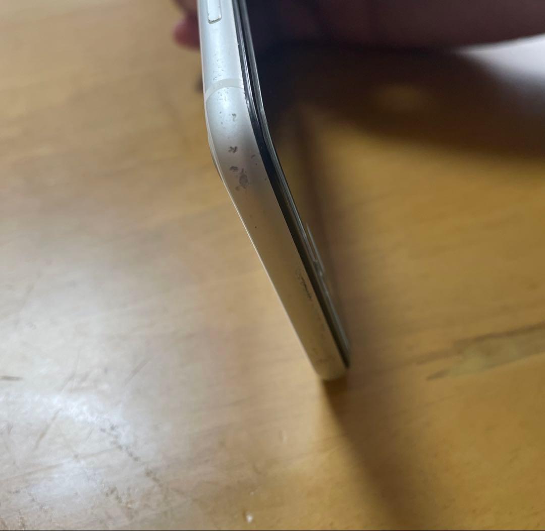 Apple iPhone SE 64GB ホワイト 本体のみ