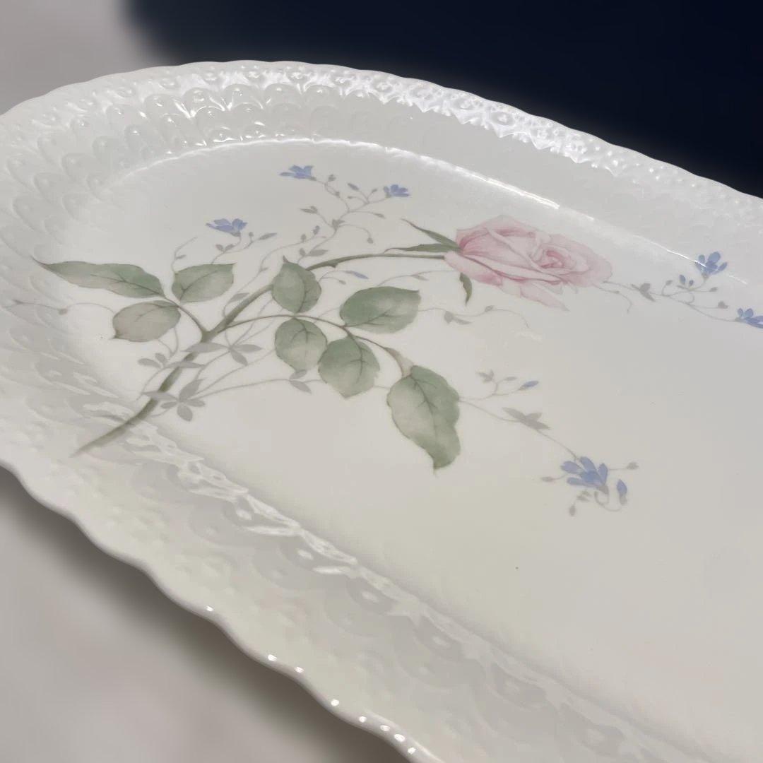 新品　ナルミ NARUMI ボーンチャイナ　楕円盛皿　エイプリルローズ