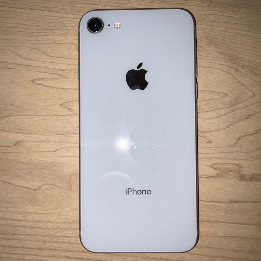 Apple iPhone 8 64GB シルバー