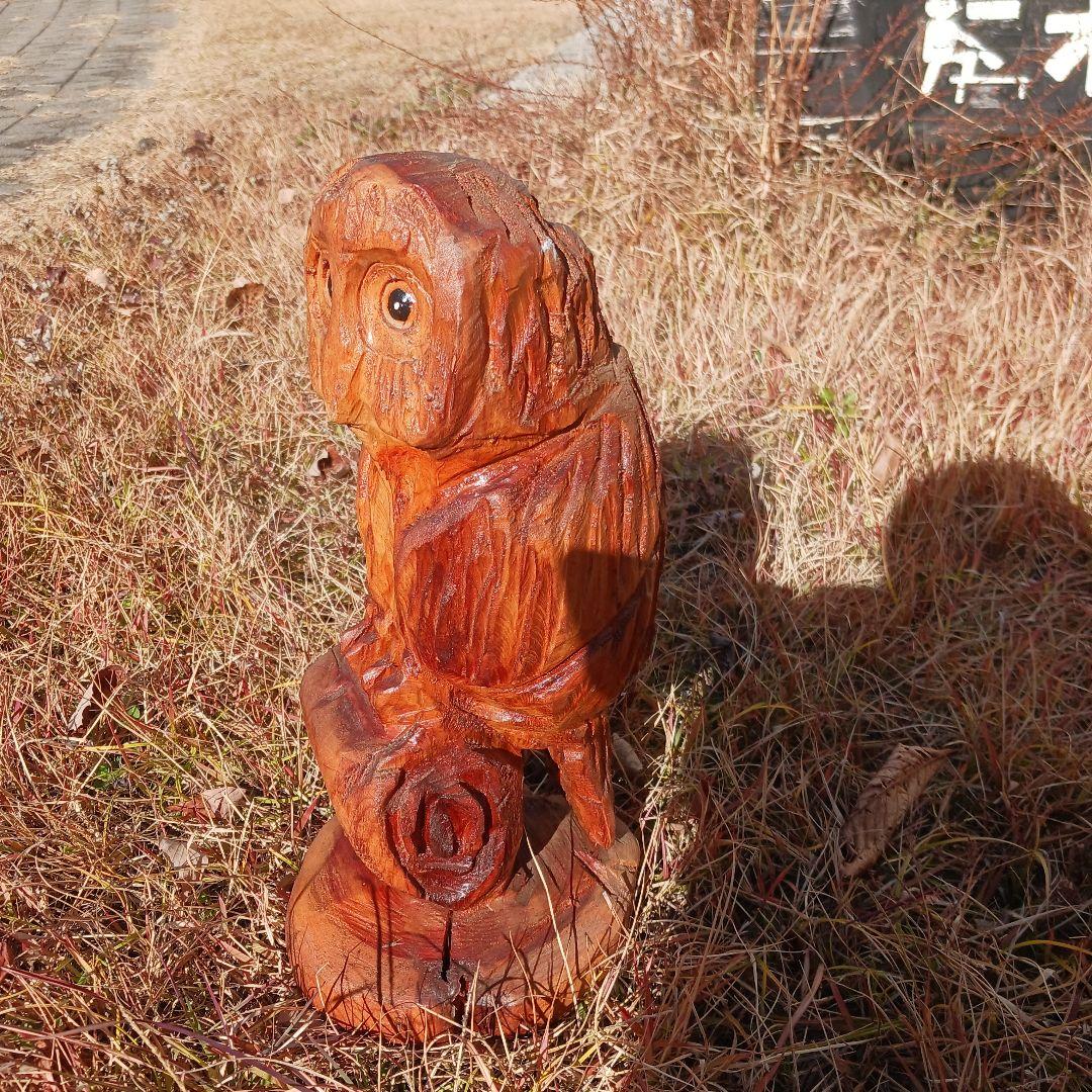 フクロウ　ハンドメード　チエンソーカービング