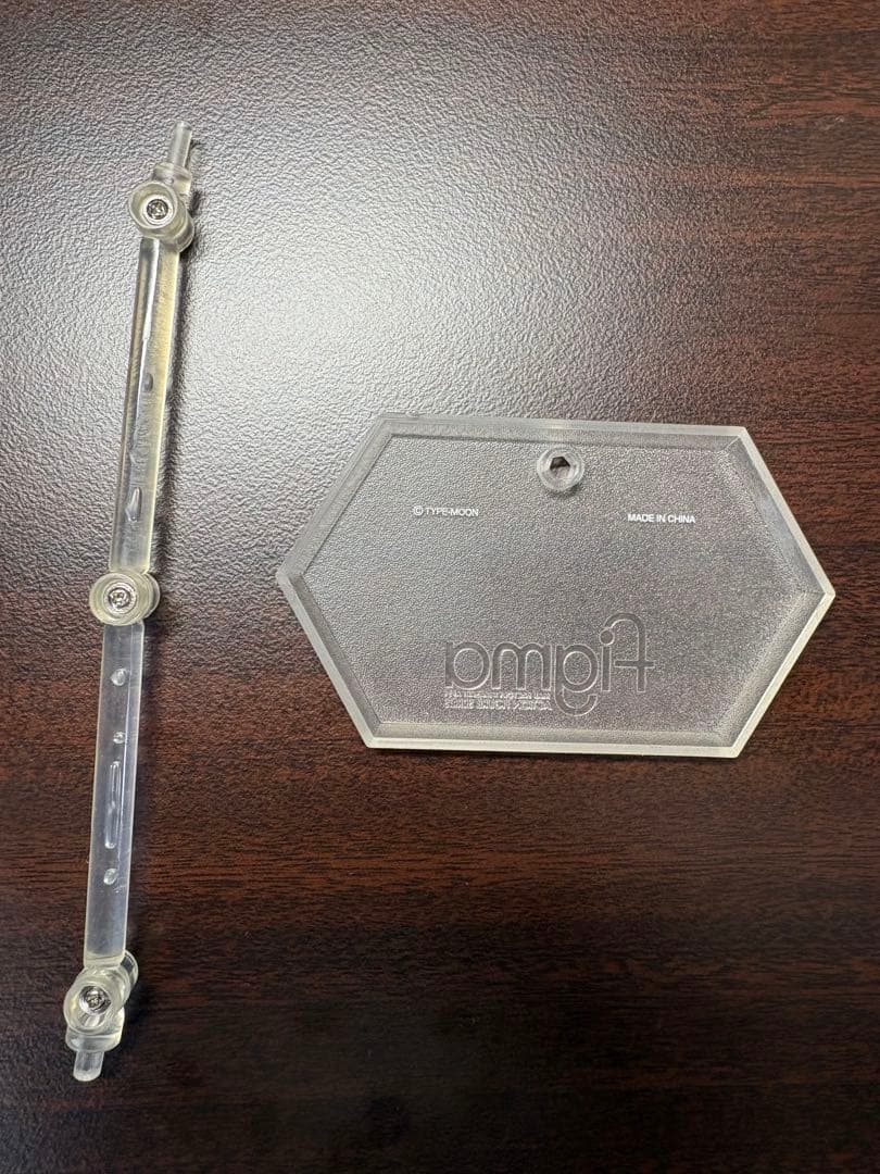 figma Fate/staynightセイバー甲冑Verフィギュア