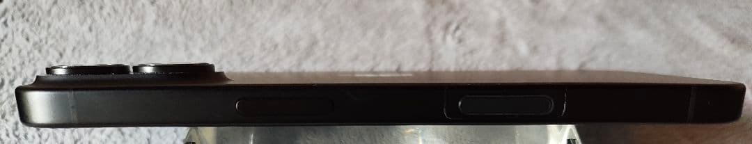 Apple iPhone 16 ブラック128GB MagSafeケース付き