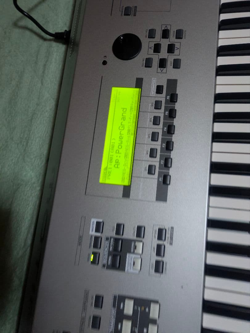 YAMAHA ヤマハ MOTIF7 シンセサイザー 76鍵 ハードケース付き