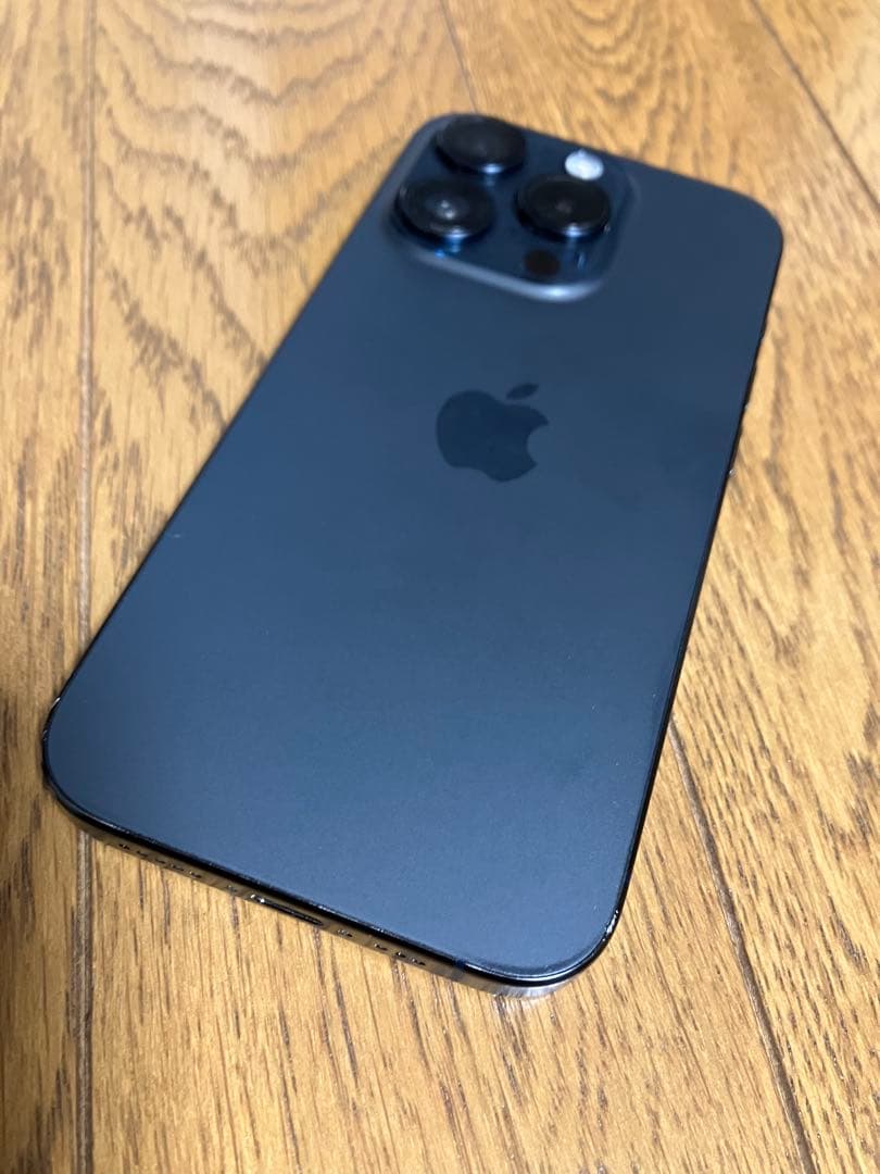 【グエン　ホアン様】iPhone15 Pro ブラックチタニウム　128GB