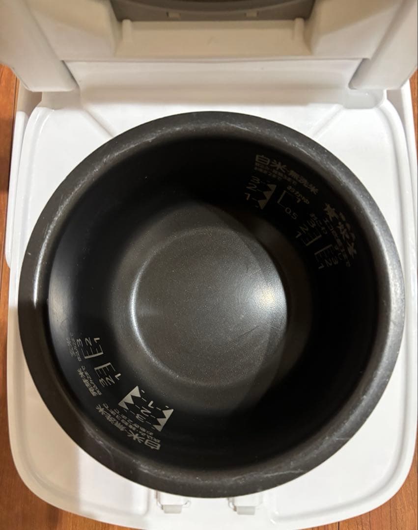 三菱電機 IH炊飯器 備長炭炭炊釜 3.5合ピュアホワイト NJ-SE068-W