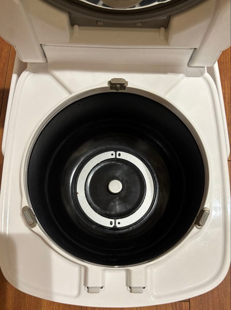 三菱電機 IH炊飯器 備長炭炭炊釜 3.5合ピュアホワイト NJ-SE068-W