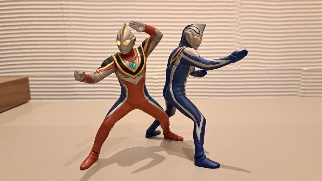 アルティメットルミナス　ウルトラマン肆 ウルトラマンガイア SV &アグル V2