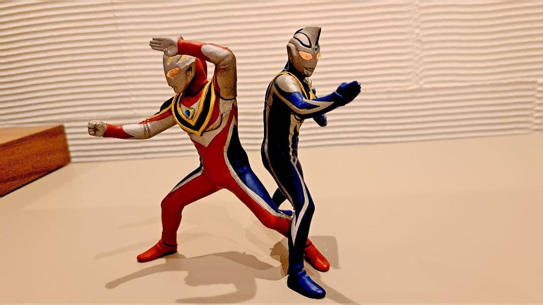 アルティメットルミナス　ウルトラマン肆 ウルトラマンガイア SV &アグル V2