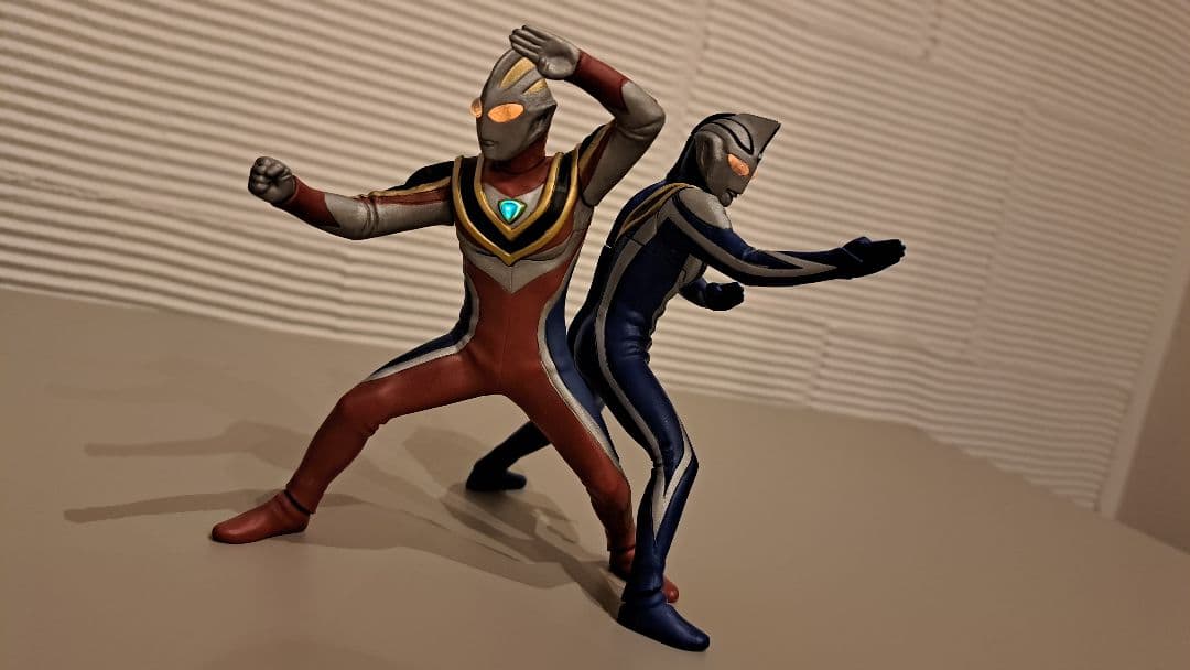 アルティメットルミナス　ウルトラマン肆 ウルトラマンガイア SV &アグル V2