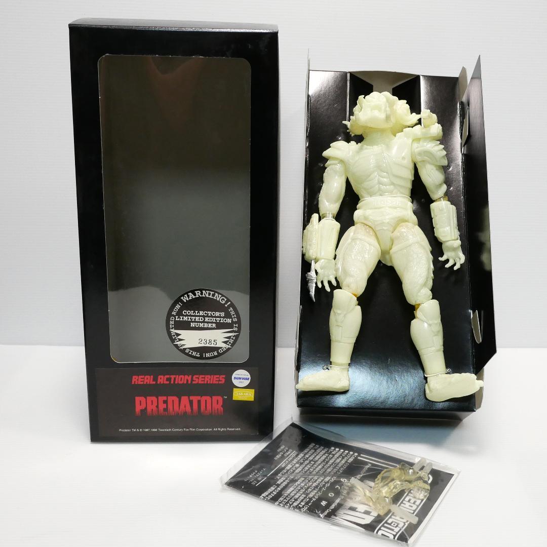 RAH エイリアン（B.C.）／プレデター（グロー）（メディコムトイ製）