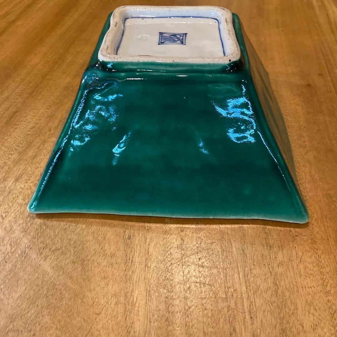 福泉窯昭和期枇杷絵付緑釉四角深鉢