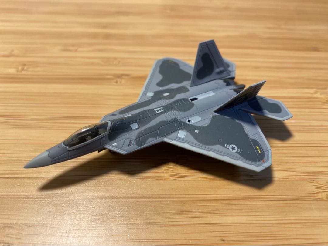 ヘルパ 1/200 F-22ラプター アメリカ空軍94FS #044 初期型