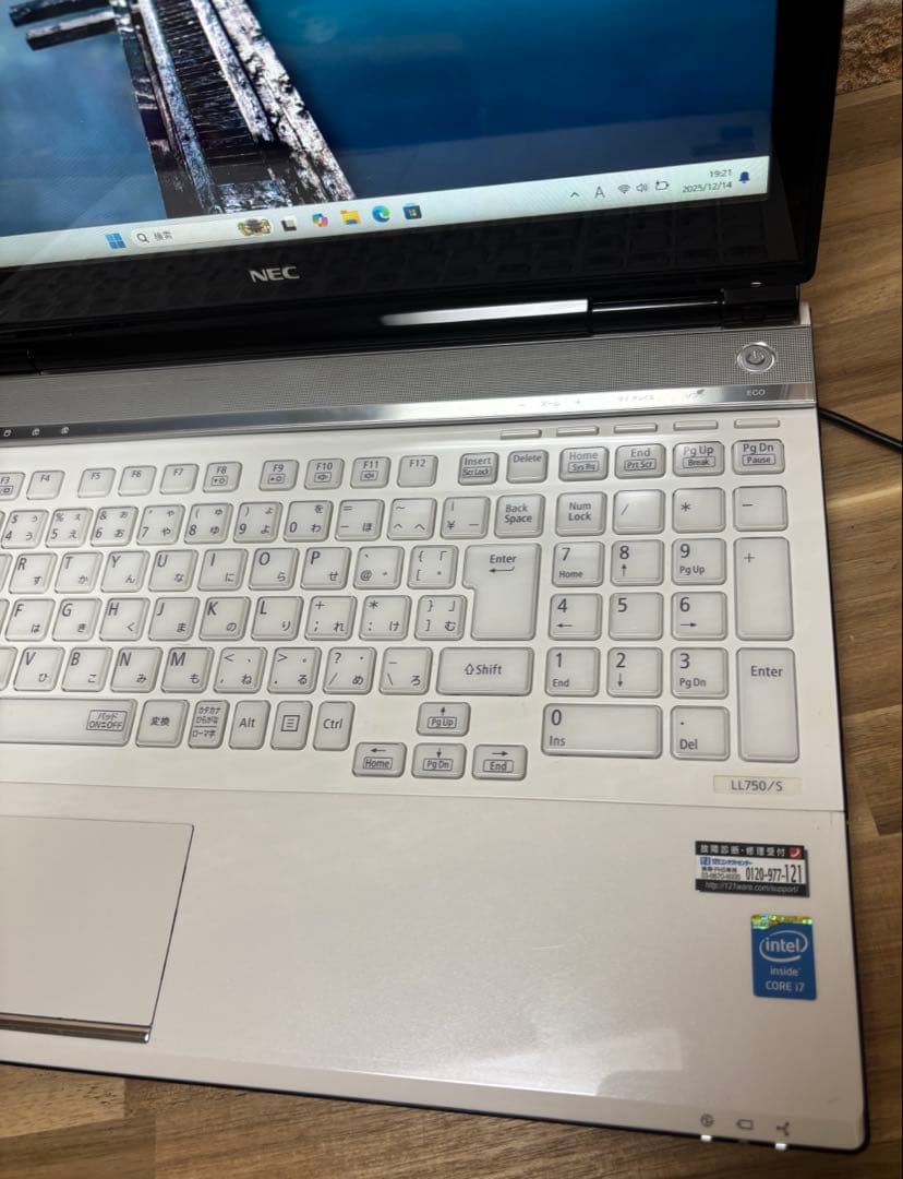 【美品】NEC ノートパソコンWindows11 Core i7