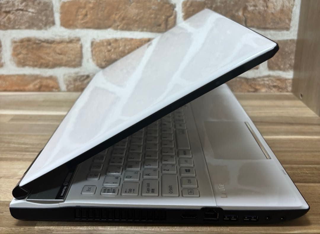 【美品】NEC ノートパソコンWindows11 Core i7