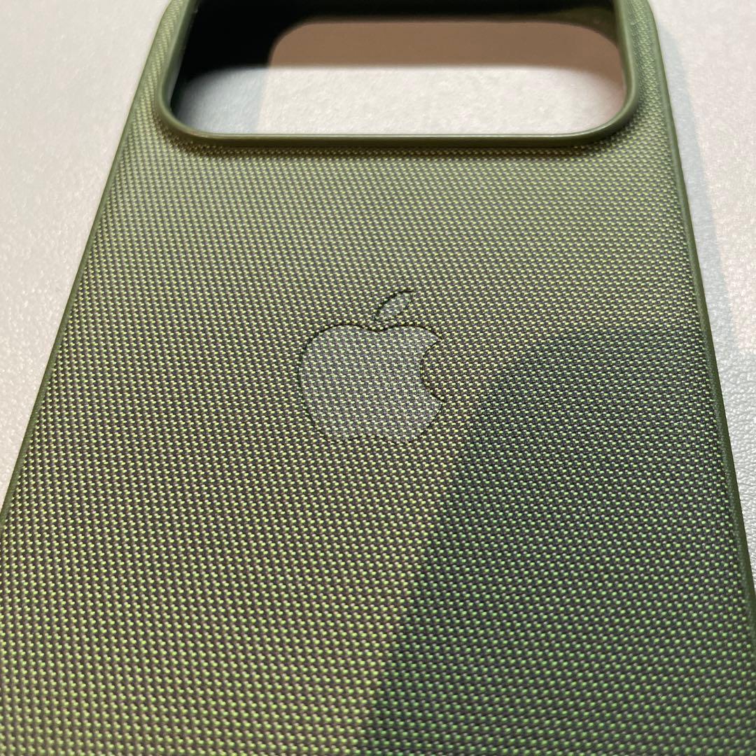 iPhone 17 Pro Tech Woven Case オリーブグリーン