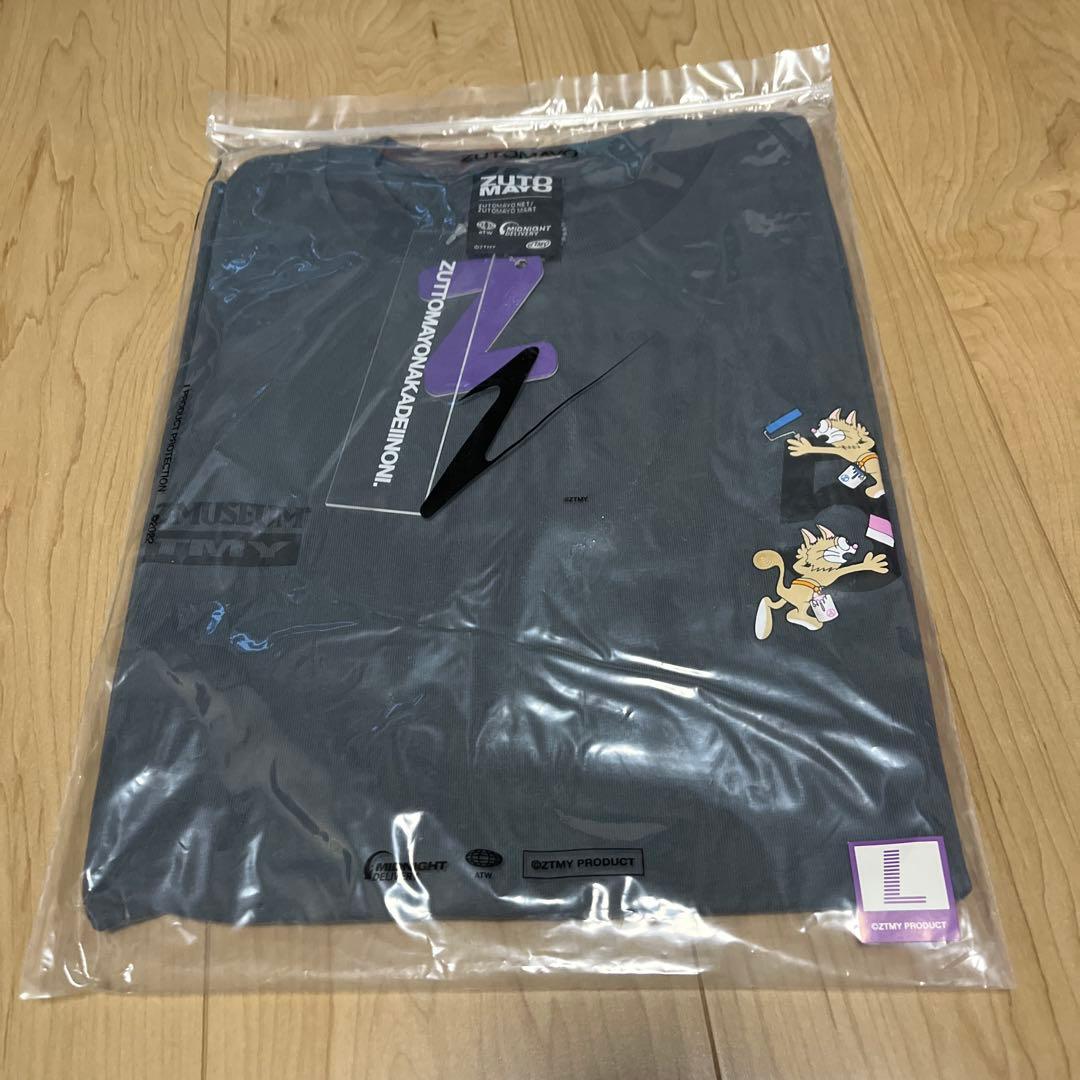 ずとまよ　A2Z™ ZTMY 5th TEE (Charcoal)