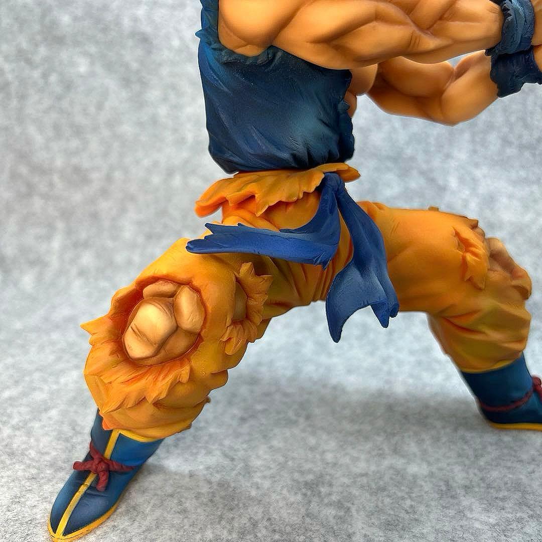 あ*ら様 今週のサービス品 ドラゴンボール 孫悟空 リペイントフィギュア かめは