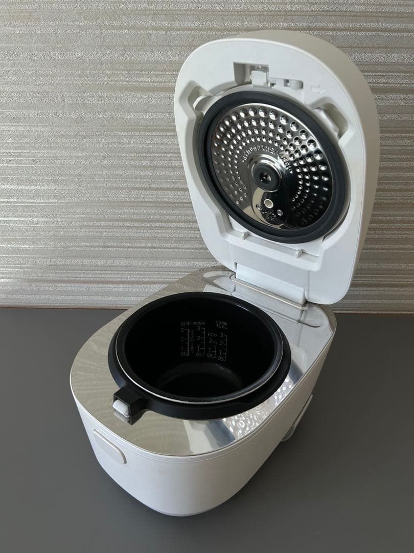 [取説/しゃもじ付き]シャープ IH炊飯器KS-HF05B- 3合 2020年製