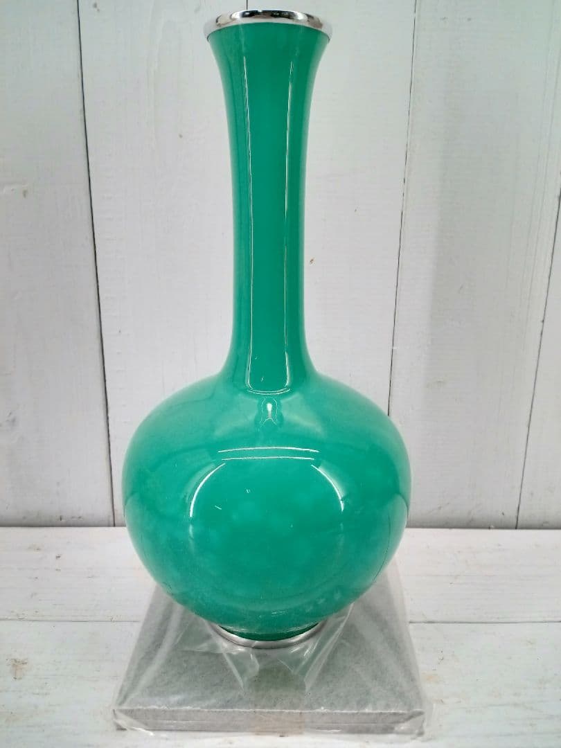 未使用品　花瓶　七宝焼　七寶翡翠釉唐草文花瓶　安藤七寶店造　共箱付　13445E
