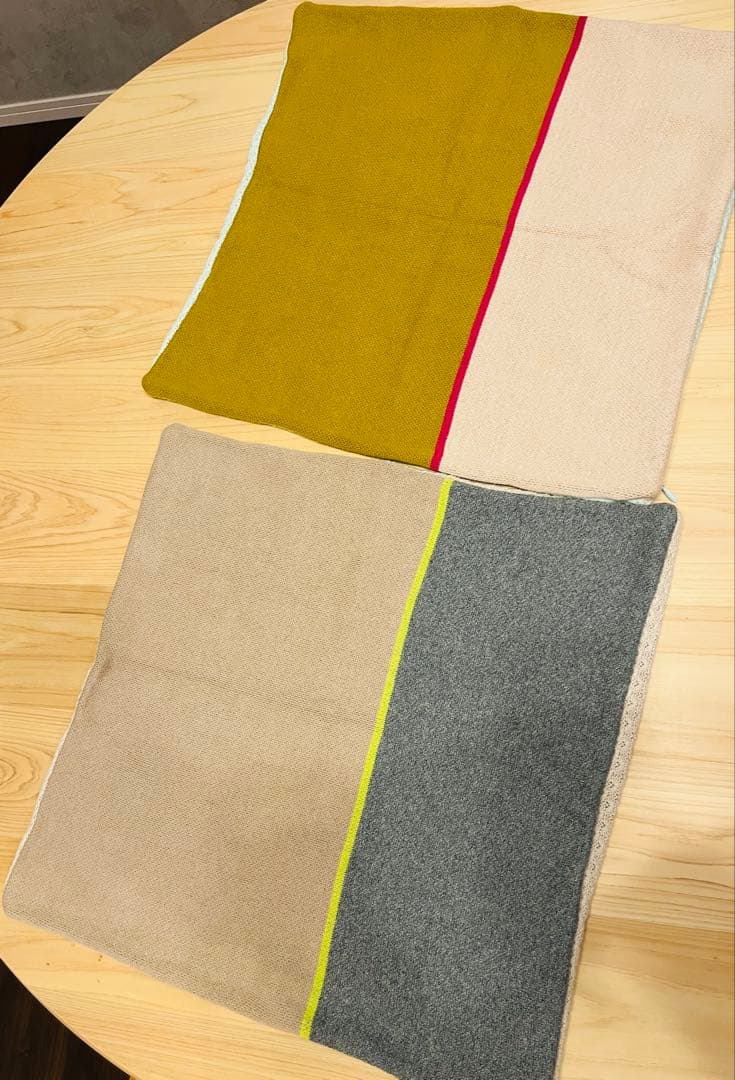 unicoクッションカバー　色違い2枚