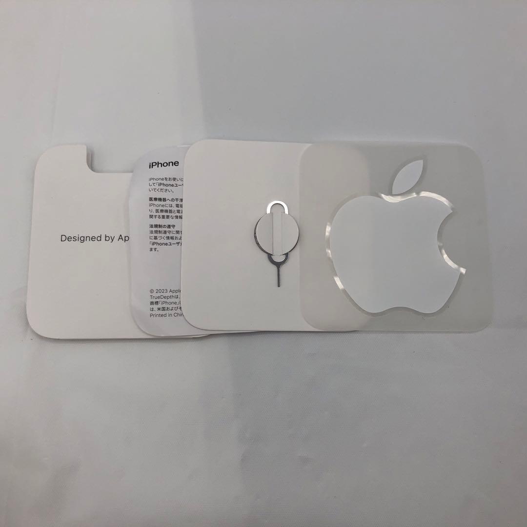 完品 Apple iPhone 15 Pro 128GB ナチュラルチタニウム