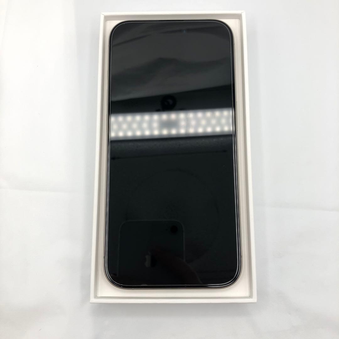 完品 Apple iPhone 15 Pro 128GB ナチュラルチタニウム