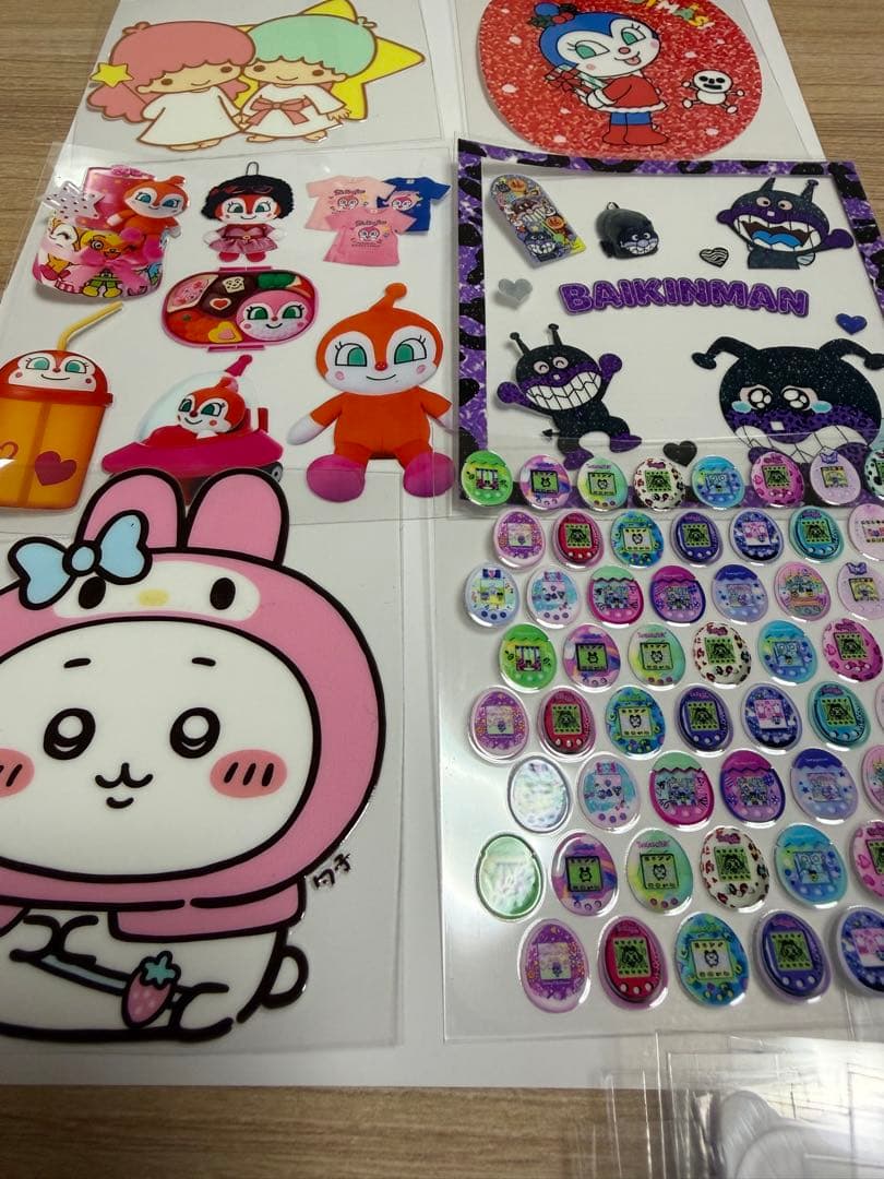 ハーフ（サンリオ　アンパンマン　いちかわ　たまごっち）