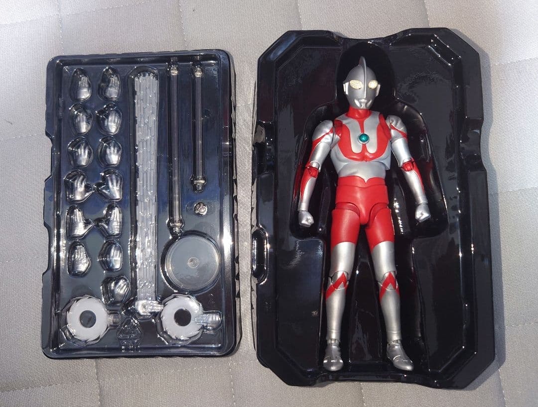 S.H.Figuarts　真骨彫　ウルトラマン
