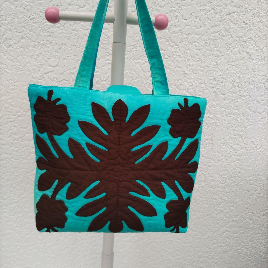 ハワイアンキルトバッグとスマホショルダー値下げ